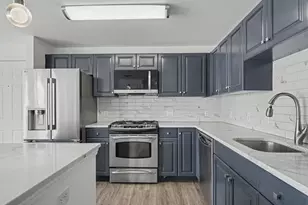 25 Adams Ave, Stamford, CT 06902 - Photo 8