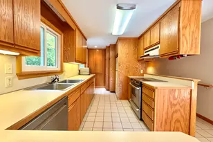 18 Wilson Rd, Litchfield, CT 06759 - Photo 8