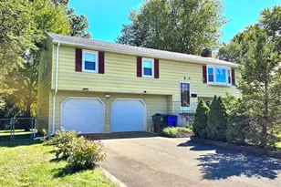 4 Echo Ln, West Hartford, CT 06107 - Photo 1