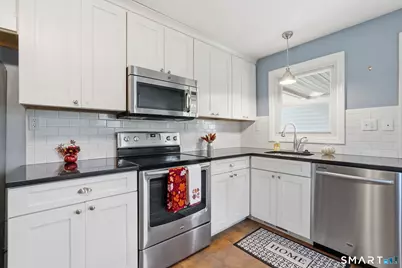 123 Country Lane, East Hartford, CT 06118 - Photo 8