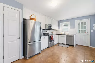 123 Country Lane, East Hartford, CT 06118 - Photo 10