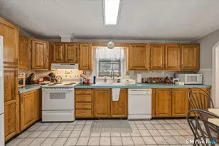 1190 N High St, East Haven, CT 06512 - Photo 10