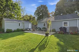 190 Old County Rd, Windsor Locks, CT 06096 - Photo 8