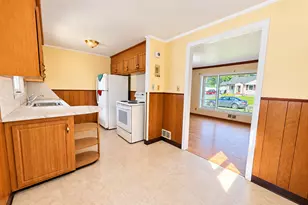 1 Lois Ave, Southington, CT 06479 - Photo 6