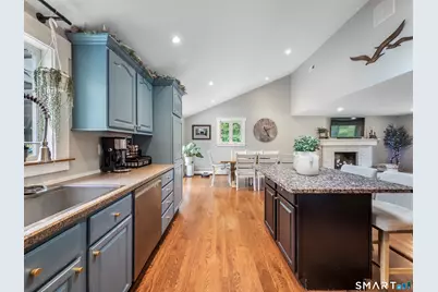 7 Bittersweet Drive, North Branford, CT 06471 - Photo 10