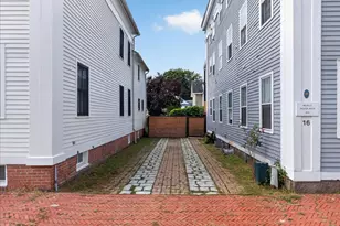 16 Starr St, New London, CT 06320 - Photo 6