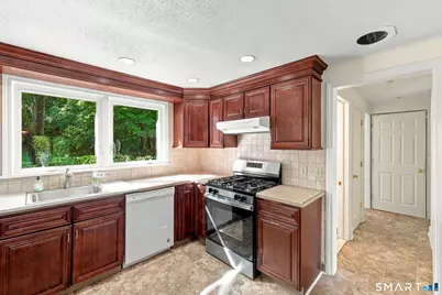 243 Elm Street, Windsor Locks, CT 06096 - Photo 8