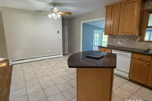 321 Benedict Dr, South Windsor, CT 06074 - Photo 4