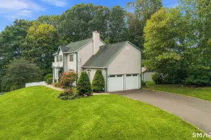 17 Baum Dr, Thomaston, CT 06787 - Photo 2