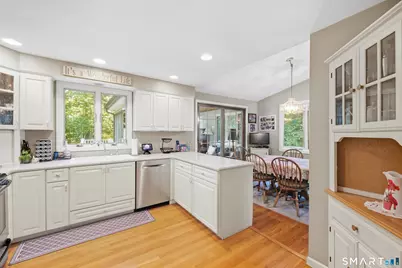 19 Crestwood Drive, East Hampton, CT 06424 - Photo 8