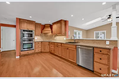 65 Claire Street, Bristol, CT 06010 - Photo 6