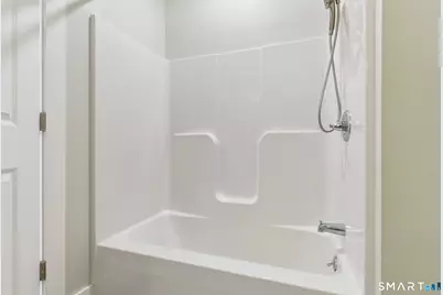 256 Captain Thomas Boulevard #208, West Haven, CT 06516 - Photo 10