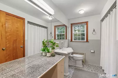 17 Driftwood Lane, Norwalk, CT 06851 - Photo 16