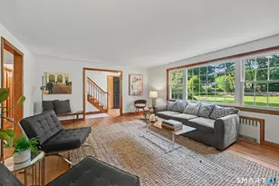 17 Driftwood Ln, Norwalk, CT 06851 - Photo 8