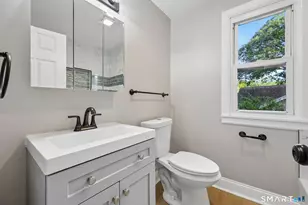34 Springdale Ave, Waterbury, CT 06708 - Photo 8