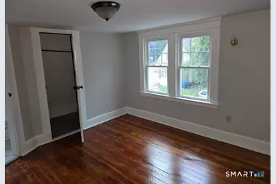 18 Huntingdon Place, Waterbury, CT 06708 - Photo 6