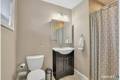 221 Monroe Street, East Hartford, CT 06118 - Photo 20