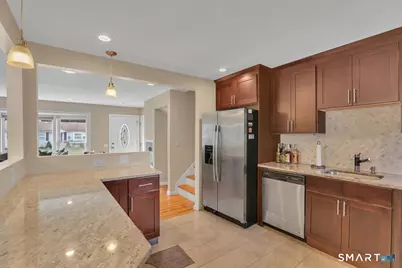 221 Monroe Street, East Hartford, CT 06118 - Photo 8