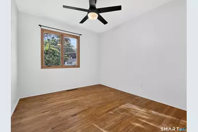 33 Cindy Lane, Groton, CT 06355 - Photo 18