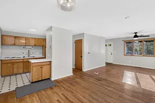 33 Cindy Ln, Groton, CT 06355 - Photo 8