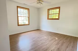 47 Rockwood Ave, Ansonia, CT 06401 - Photo 8