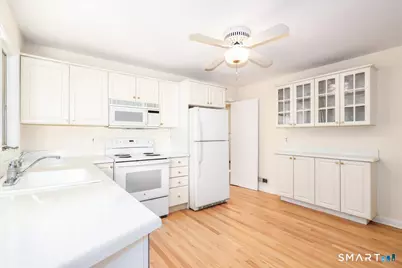 70 Benedict Avenue, Fairfield, CT 06825 - Photo 14