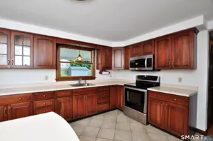 110 Spoonville Rd, East Granby, CT 06026 - Photo 14