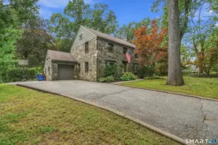 60 Broadbridge Rd, Bridgeport, CT 06610 - Photo 6