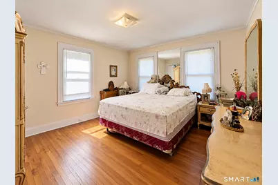 561 Savin Avenue, West Haven, CT 06516 - Photo 8