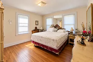 561 Savin Ave, West Haven, CT 06516 - Photo 8