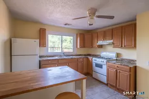 762 State St, New Haven, CT 06511 - Photo 2