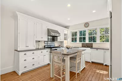 999 Bronson Road, Fairfield, CT 06824 - Photo 8