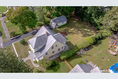201 Fairlawn Avenue, Waterbury, CT 06705 - Photo 2