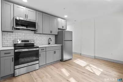 111 Bank Street #3D, Waterbury, CT 06702 - Photo 1