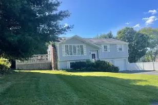 10 Pleasant St, Stonington, CT 06355 - Photo 1
