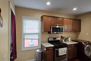 105 Beacon St, Hartford, CT 06105 - Photo 12