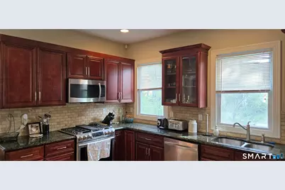 105 Beacon Street, Hartford, CT 06105 - Photo 4