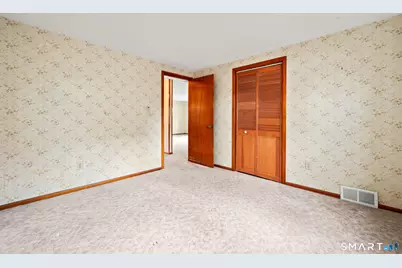 27 Baldwin Street, Meriden, CT 06451 - Photo 12