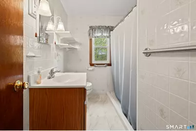 27 Baldwin Street, Meriden, CT 06451 - Photo 14