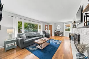 10 Sunset Dr, Cromwell, CT 06416 - Photo 4
