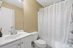 925 Oronoke Rd, Waterbury, CT 06708 - Photo 4