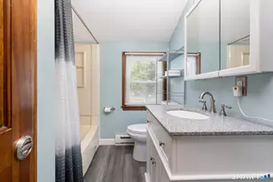 34 Silver Ln, Enfield, CT 06082 - Photo 20