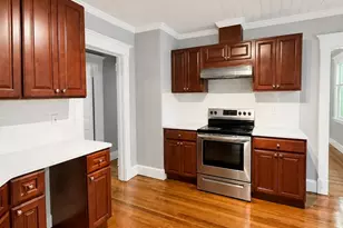 207 Helen St, Hamden, CT 06514 - Photo 2
