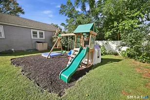 14 Gordon Ave, Enfield, CT 06082 - Photo 8