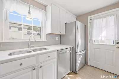 14 Gordon Avenue, Enfield, CT 06082 - Photo 18