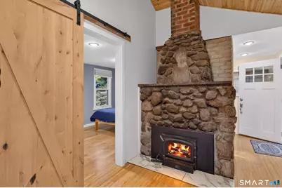 33 Circle Drive, Stratford, CT 06614 - Photo 8
