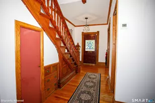27 West St, New London, CT 06320 - Photo 2