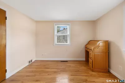 26 Southington Avenue, Southington, CT 06489 - Photo 10