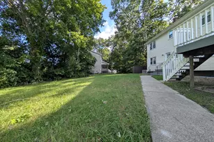 1996 Huntington Rd, Stratford, CT 06615 - Photo 24