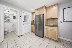 118 Englewood Ave, West Hartford, CT 06110 - Photo 16